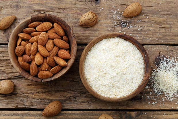 Amandes crues et en poudre